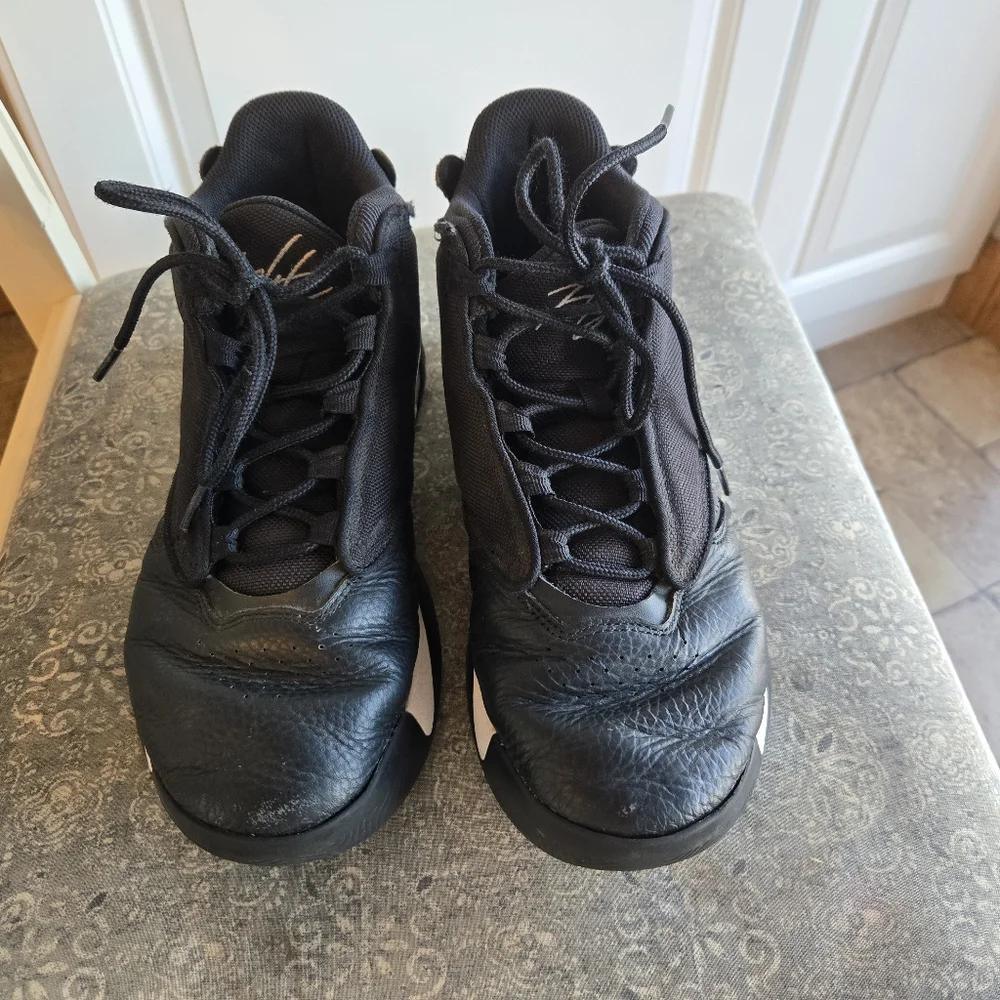 Mens Jordan's size 9.5 - Picture 9 of 10